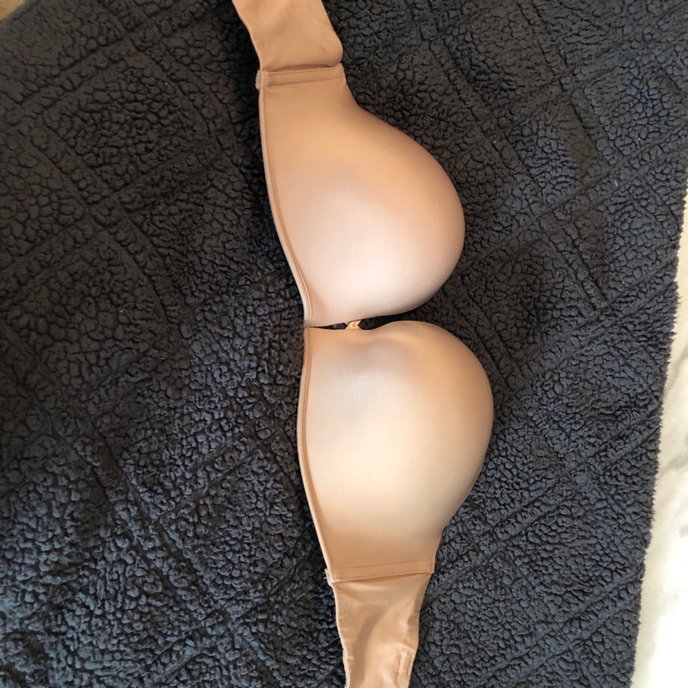 Victoria’s Secret Bombshell Strapless Bra Nude